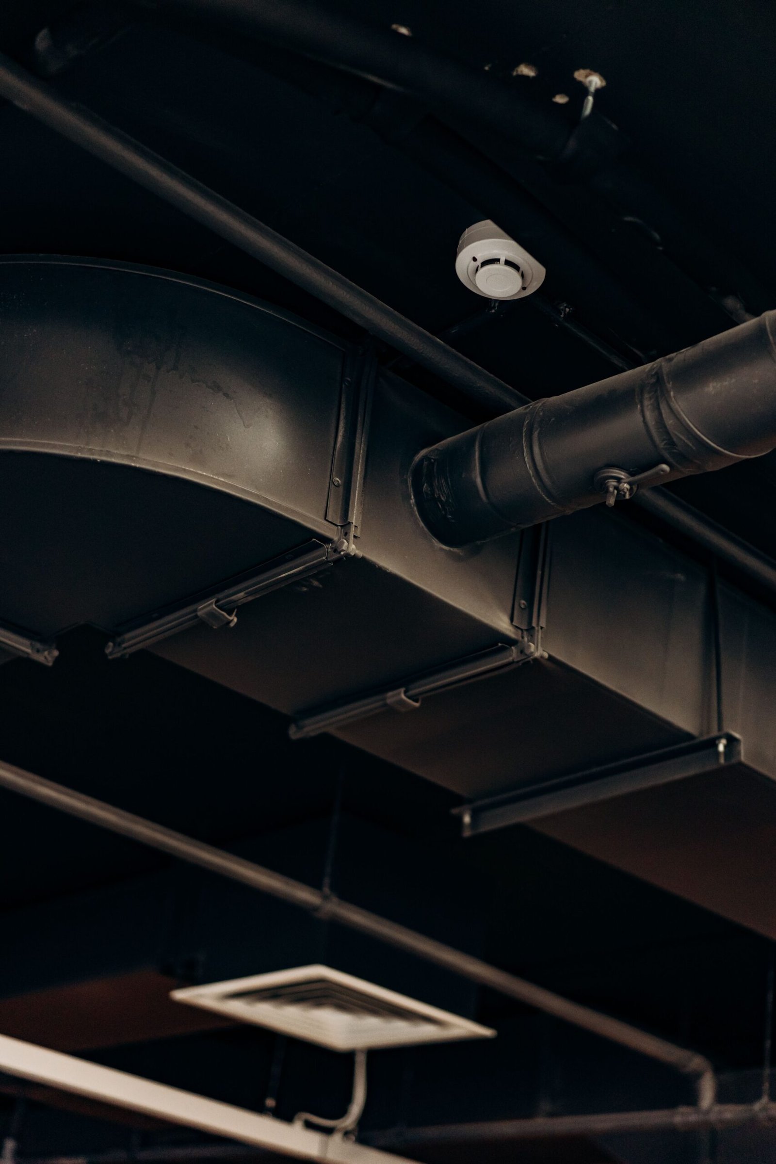 Vent and duct extract cleaning in action, duct cleaning projects, kitchen extract cleaning projects, air vent and duct cleaning, ventilation hygiene and TR19 compliance UK
